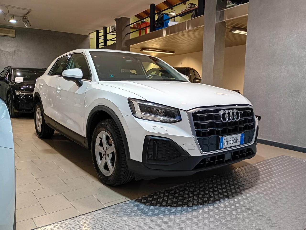 Audi Q2 30 TDI Business