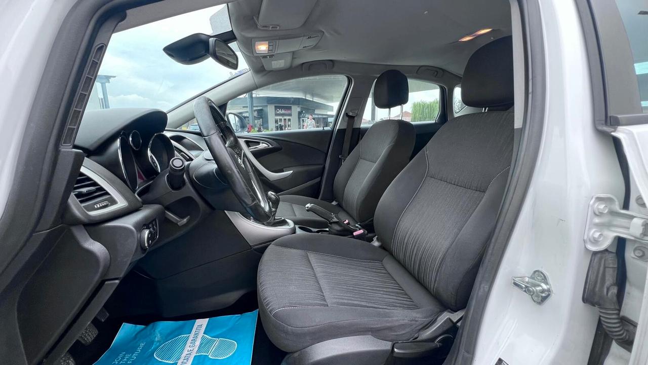 Opel Astra 1.4 100CV Sports Tourer Cosmo