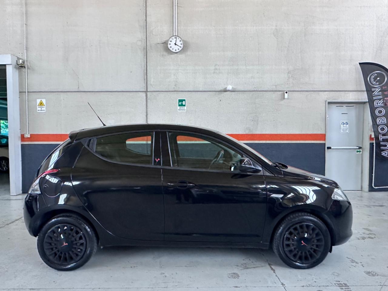 Lancia Ypsilon 1.2 69 CV 5 porte Gold