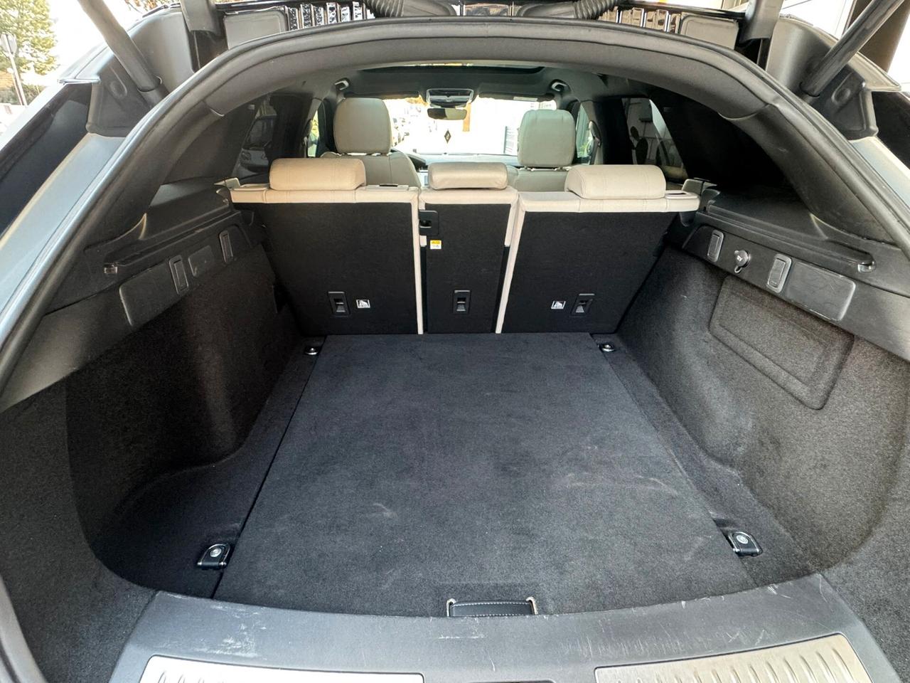 Land Rover Range Velar 2.0D I4 240 CV R-Dynamic HSE