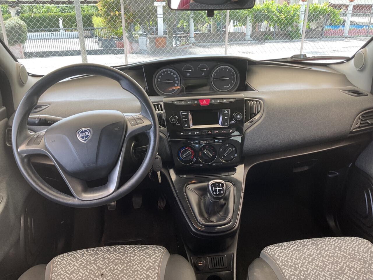 Lancia Ypsilon 1.2 69 CV 5 porte GPL Ecochic Elefantino Blu