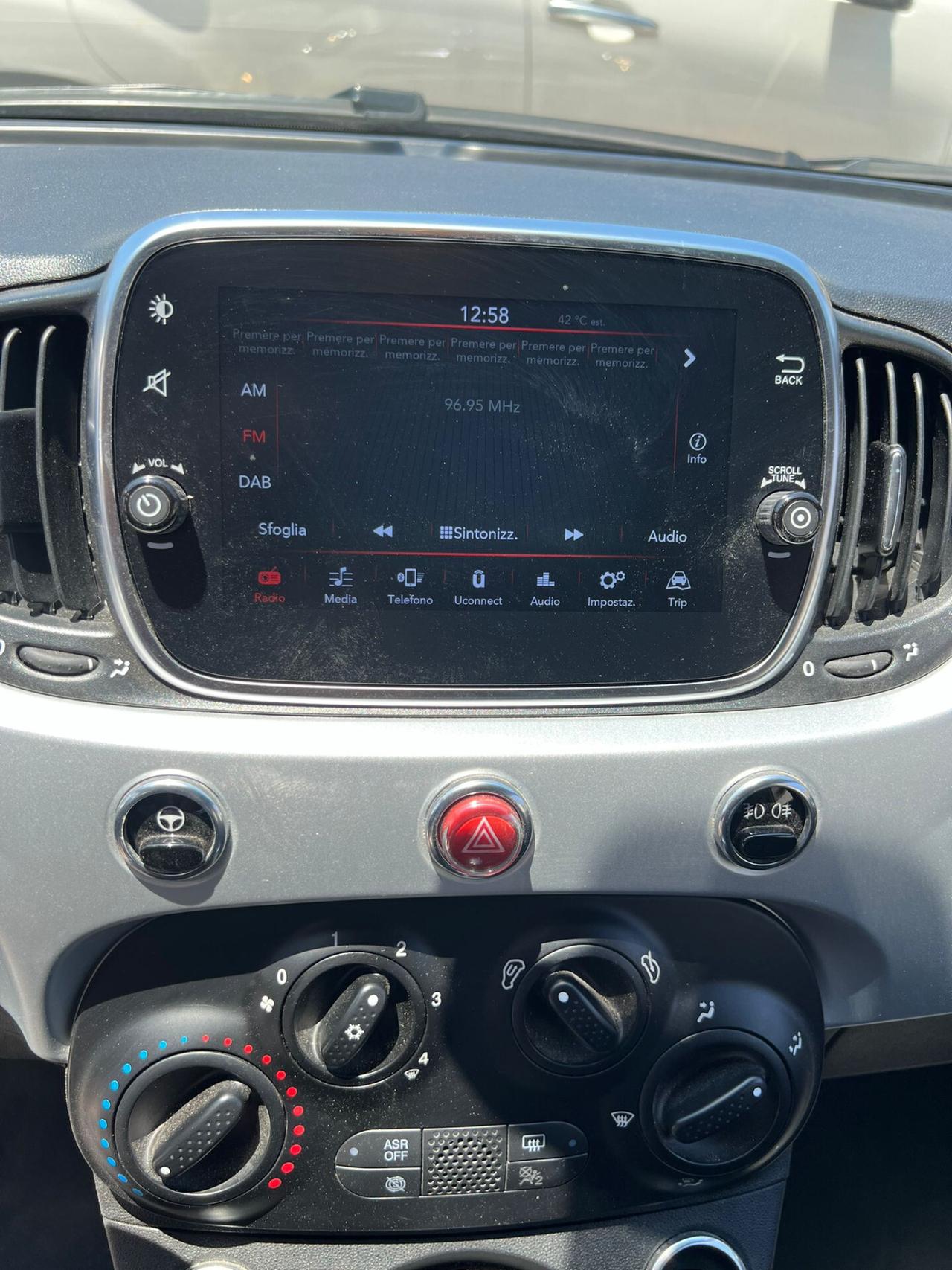 Fiat 500 1.0 Hybrid Connect