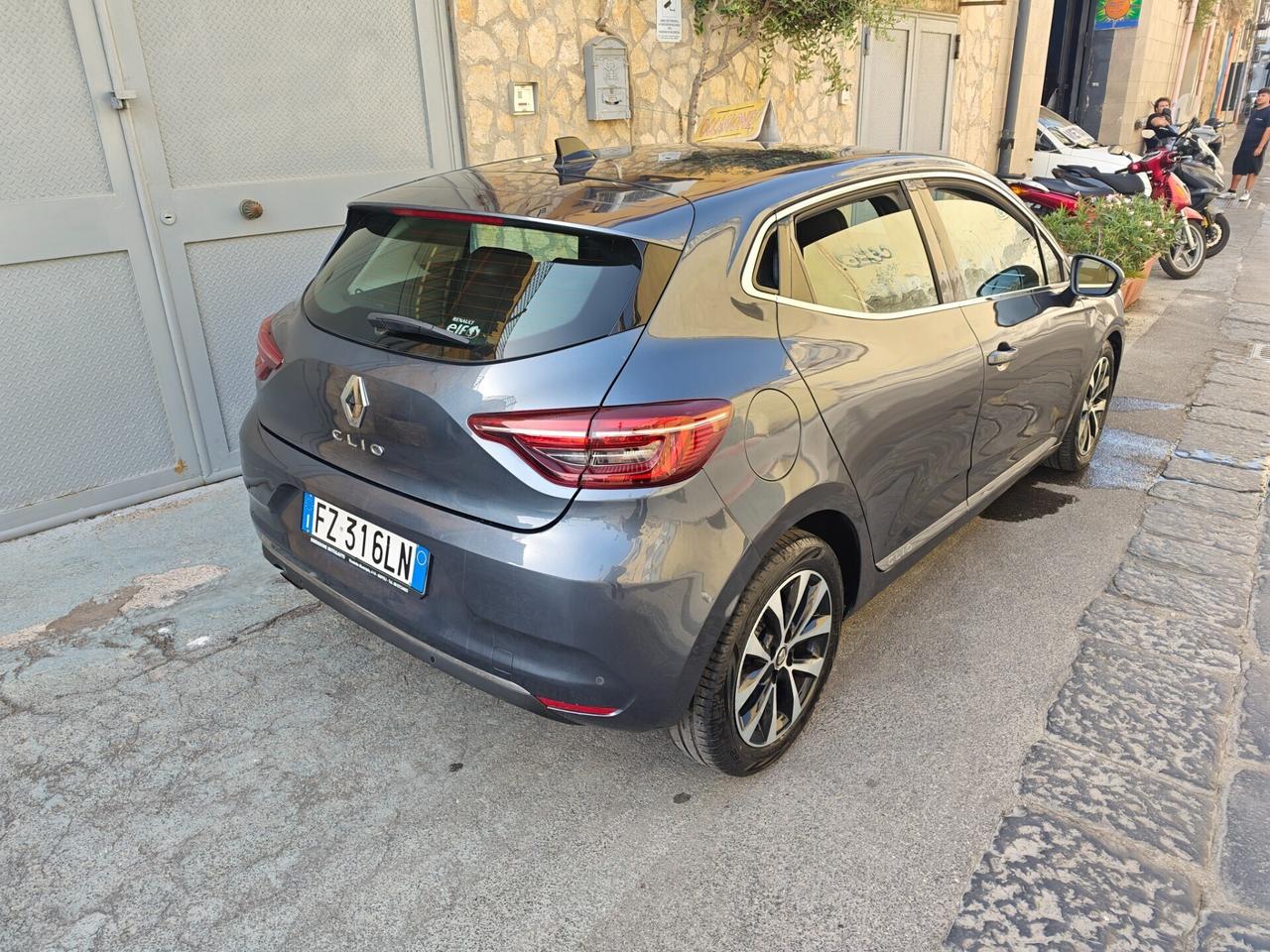 Renault Clio SCe 75 CV 5 porte Intens