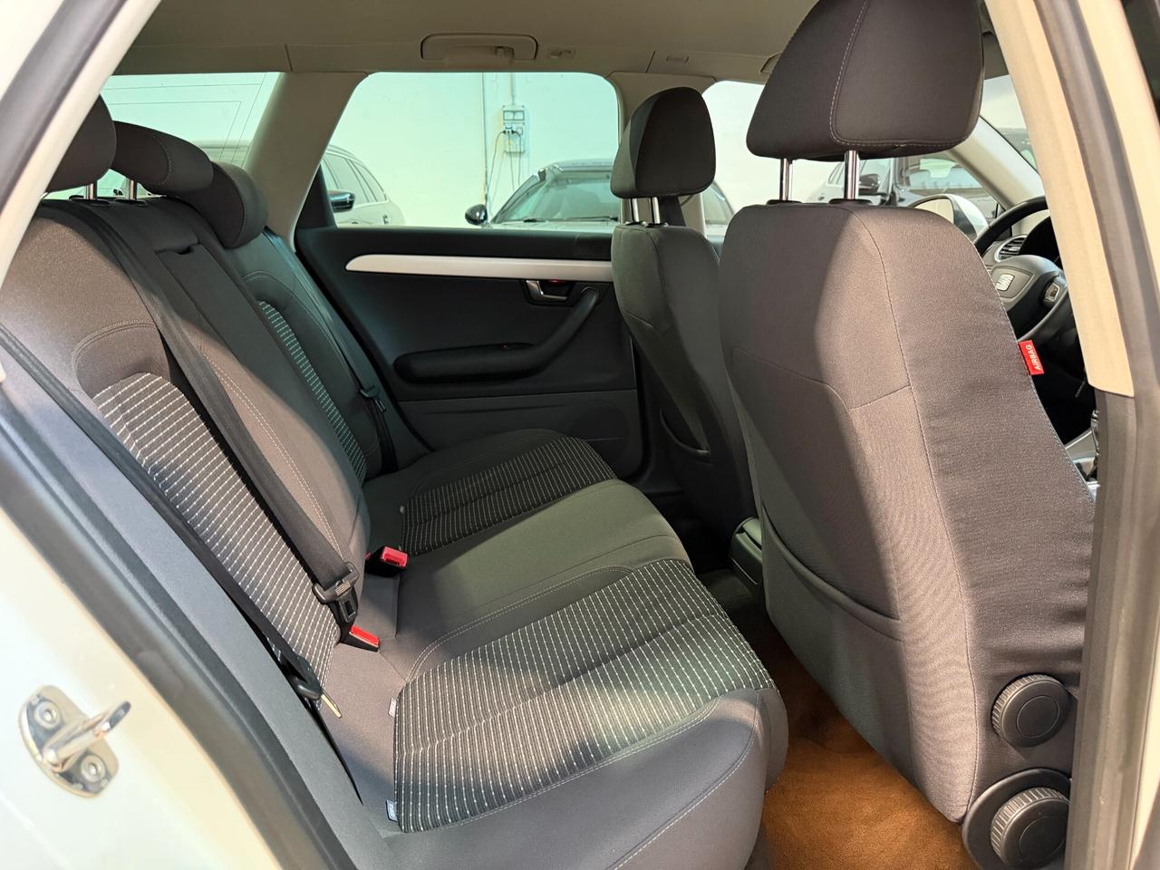 Seat Exeo ST 2.0 TDI Style CRUISE CONTROL-UNICOPROP.