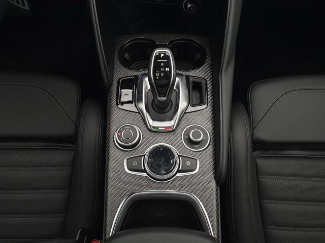 ALFA ROMEO Giulia 2.9 V6 Bi-Turbo AT8 Quadrifoglio