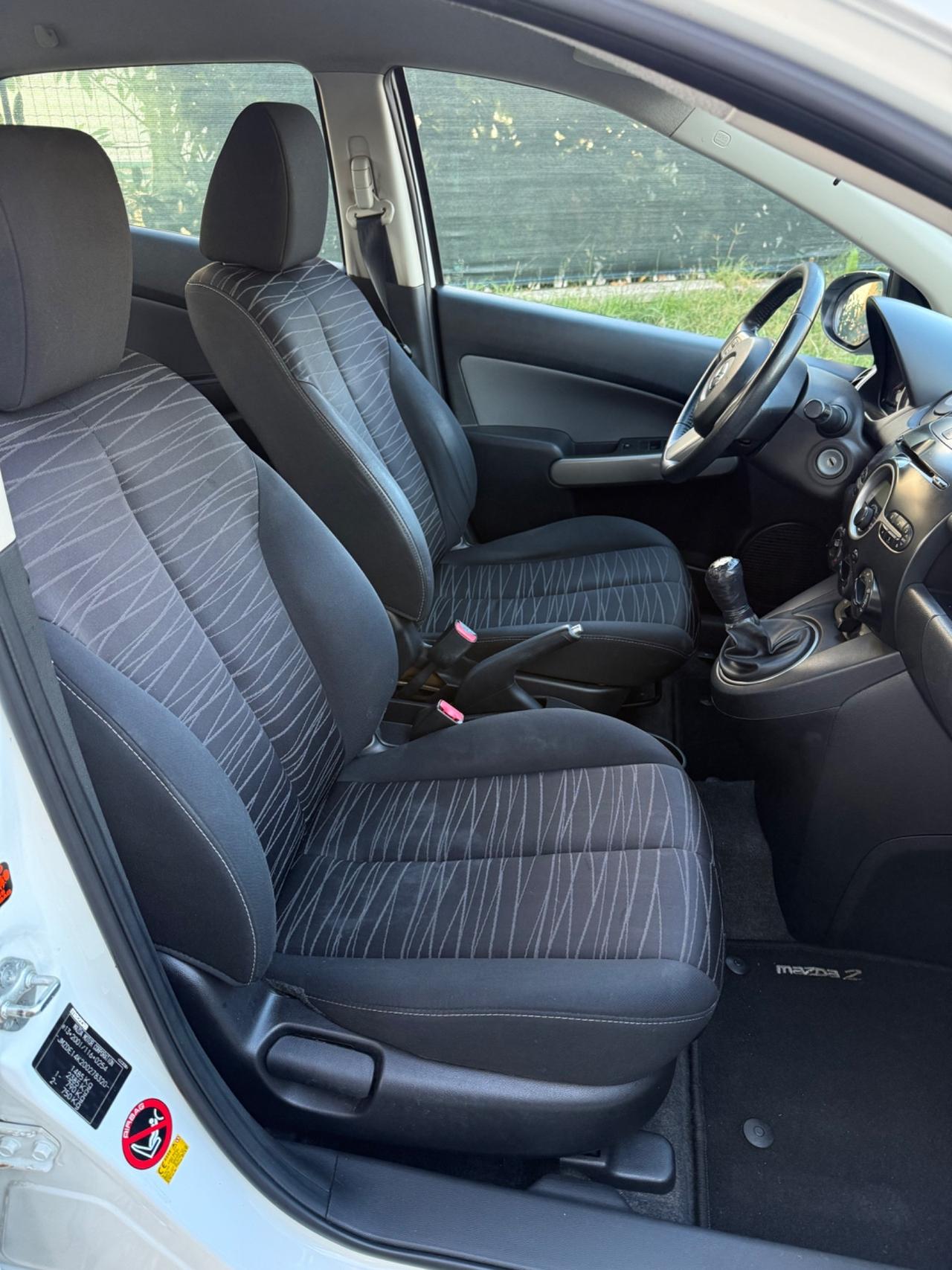 Mazda 2 1.3 Benzina 75CV 5p. 2010 Neopatentati