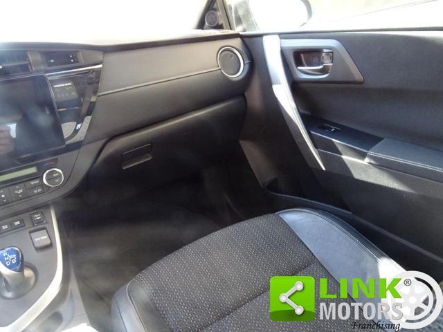 TOYOTA Auris Touring Sports 1.8 HYBRID/BENZINA 136 CV LOUNGE