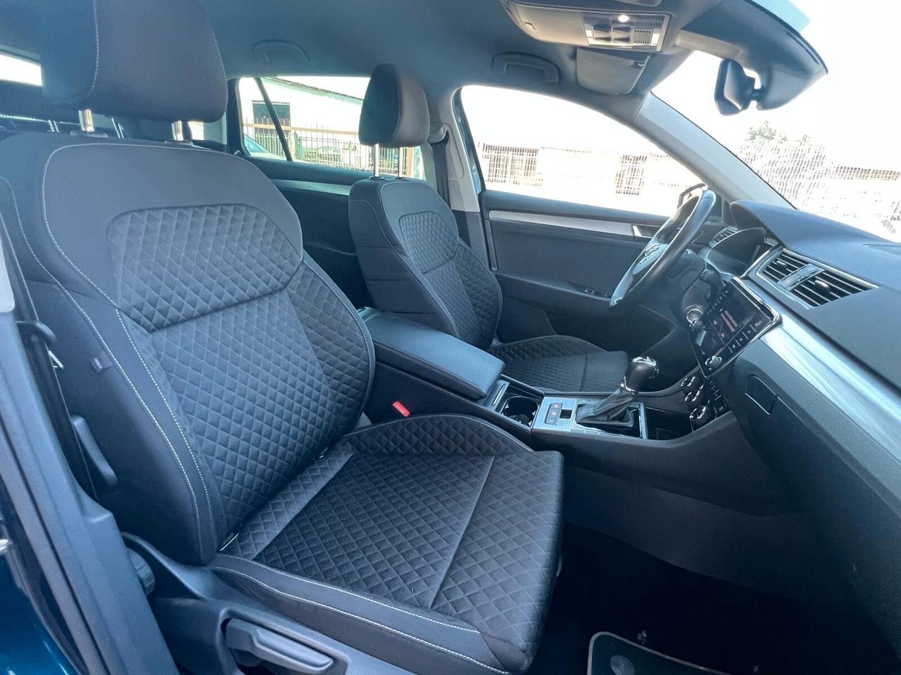Skoda Superb 2.0 TDI EVO 200 CV SCR DSG Wagon Executive