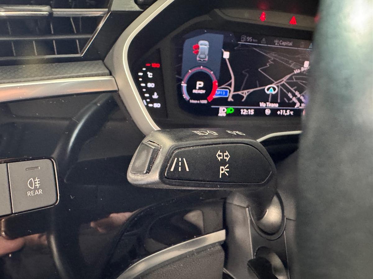 AUDI Q3 35TDI S tronic Business UNICO PROP/ MATRIX