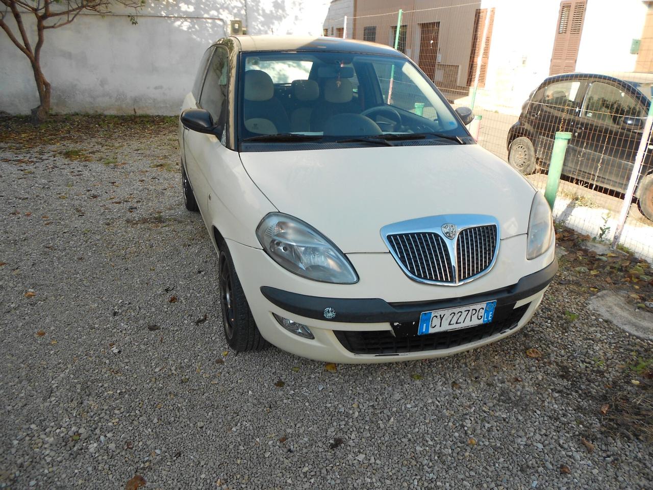 Lancia Ypsilon 1.3 Multijet 16V Platino