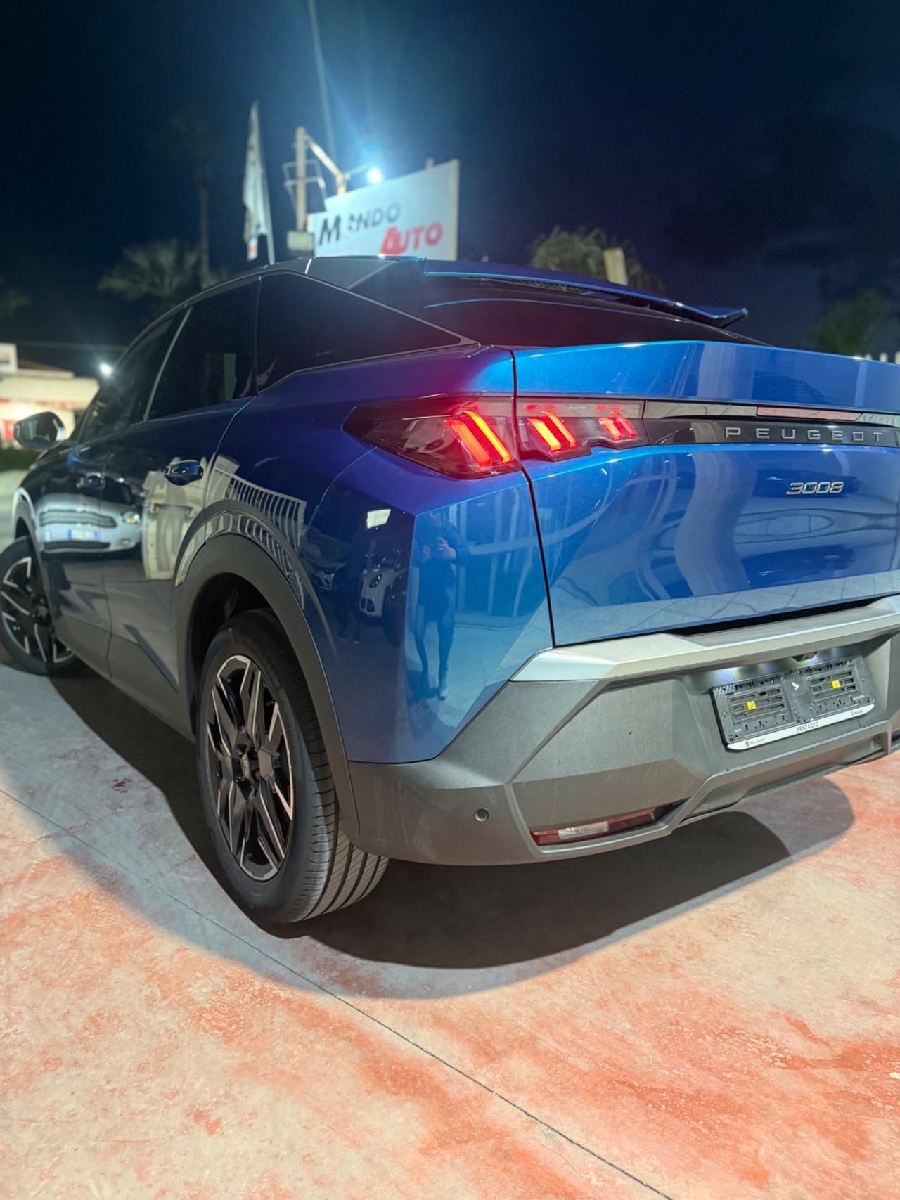 Peugeot 3008 Hybrid 145 e-DCS6 Allure Business