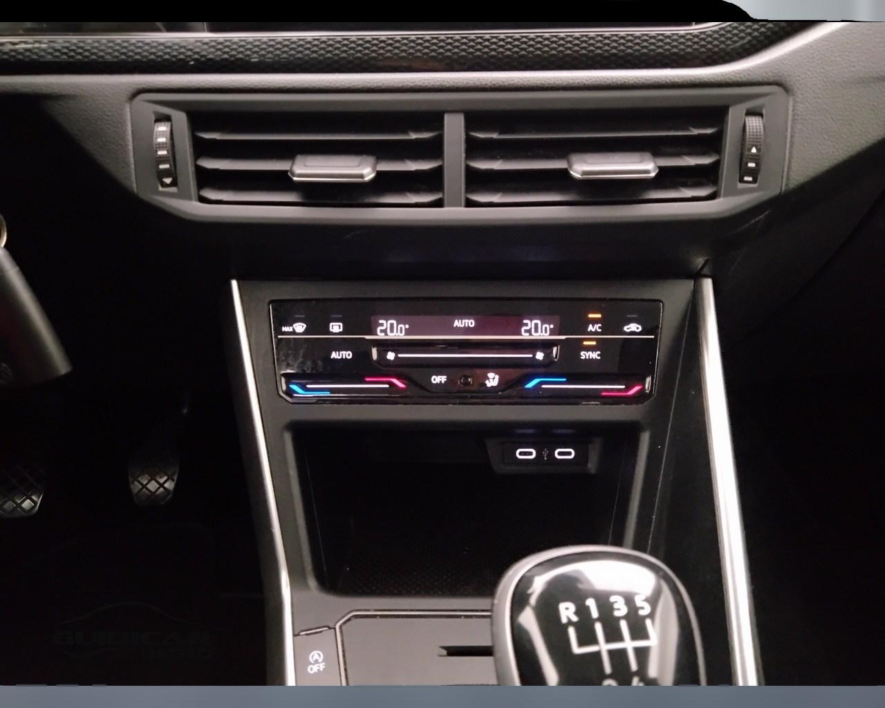 VOLKSWAGEN Polo VI 2022 - Polo 1.0 tsi Life 95cv