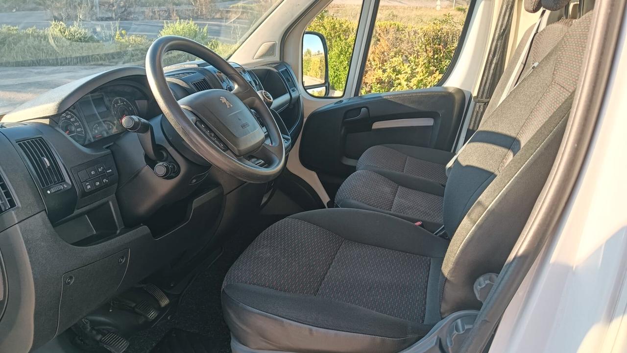 Peugeot Boxer 335 2.2 BlueHDi 140 S&S PLM-TA Furgone