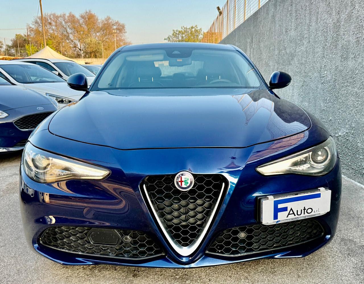 Alfa Romeo Giulia 2.2 TD 180 CV,LED+Xeno,Navi,Retrocam.,Pelle,ecc.
