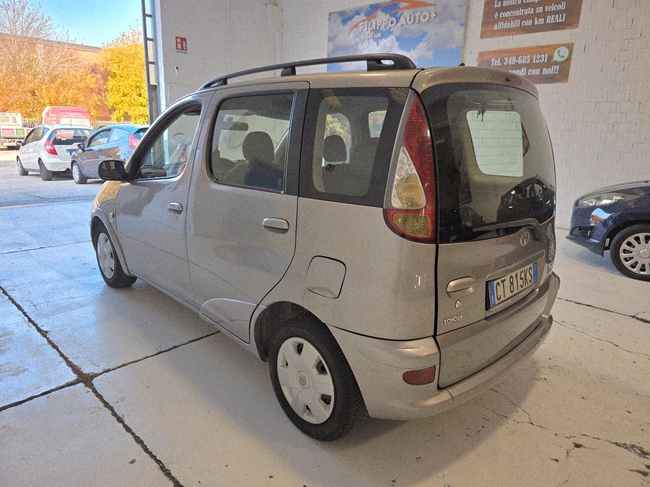 Toyota Yaris verso 1.3i 16V cat 5 porte Verso
