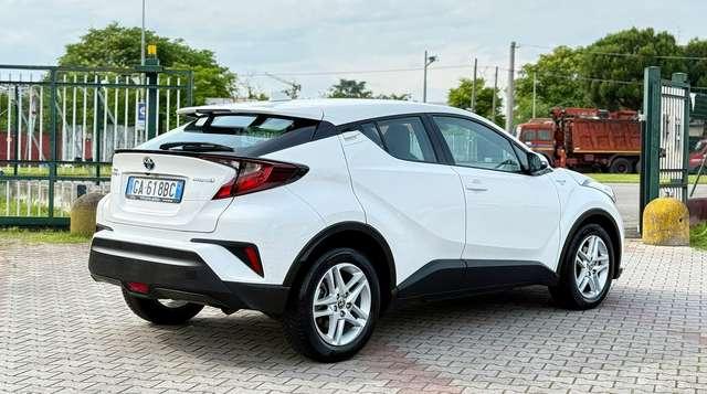 Toyota C-HR 1.8h Business e-cvt