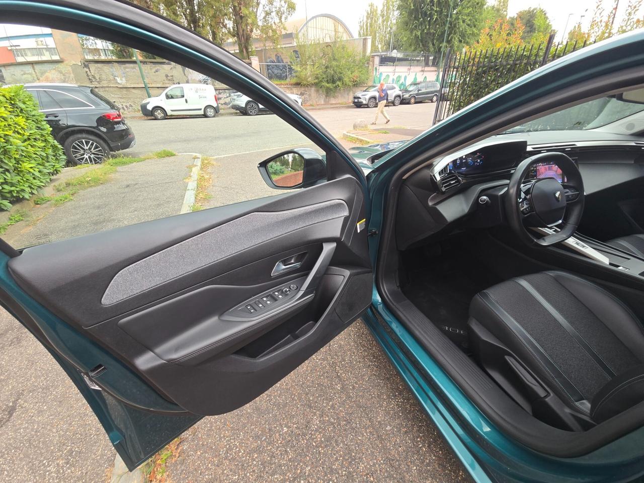 Peugeot 308 Allure Pack 1.5 BlueHdi 131cv (My'24 modello nuovo)