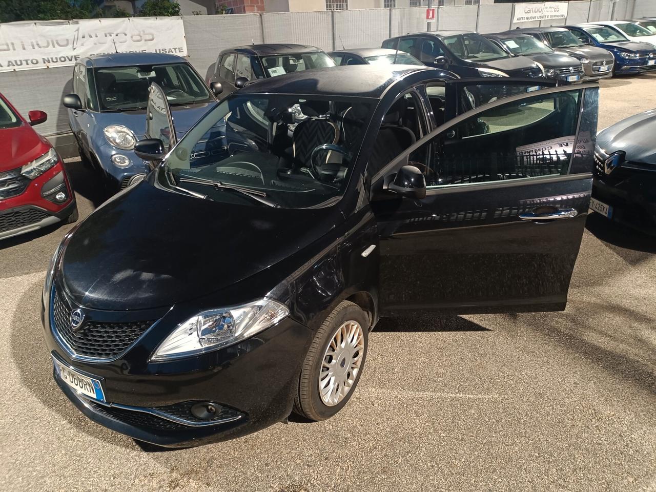 Lancia Ypsilon 1.2 69 CV 5 porte GPL Ecochic Gold