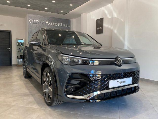 VOLKSWAGEN Tiguan 2.0 TDI 150 CV DSG R-Line Plus - NUOVA -