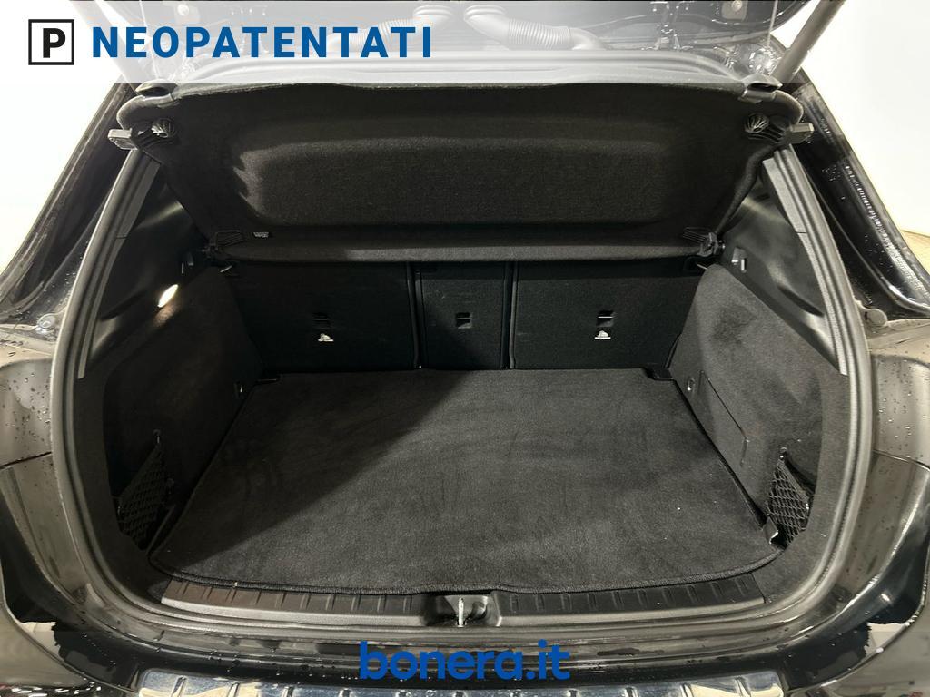 Mercedes GLA 180 180 D Premium 8G-DCT