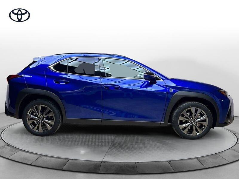 Lexus UX Hybrid Design