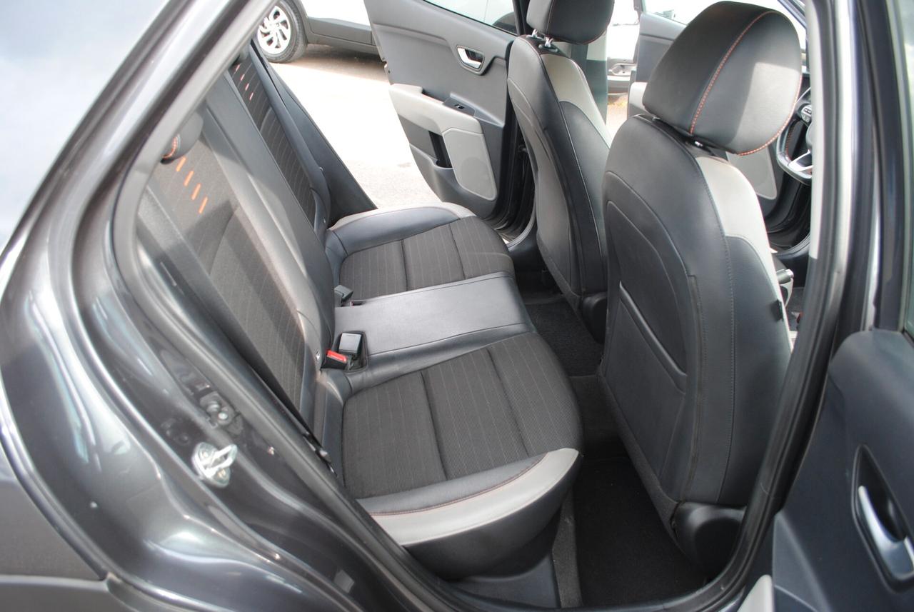 KIA STONIC 1.6 CRDI 110 CV