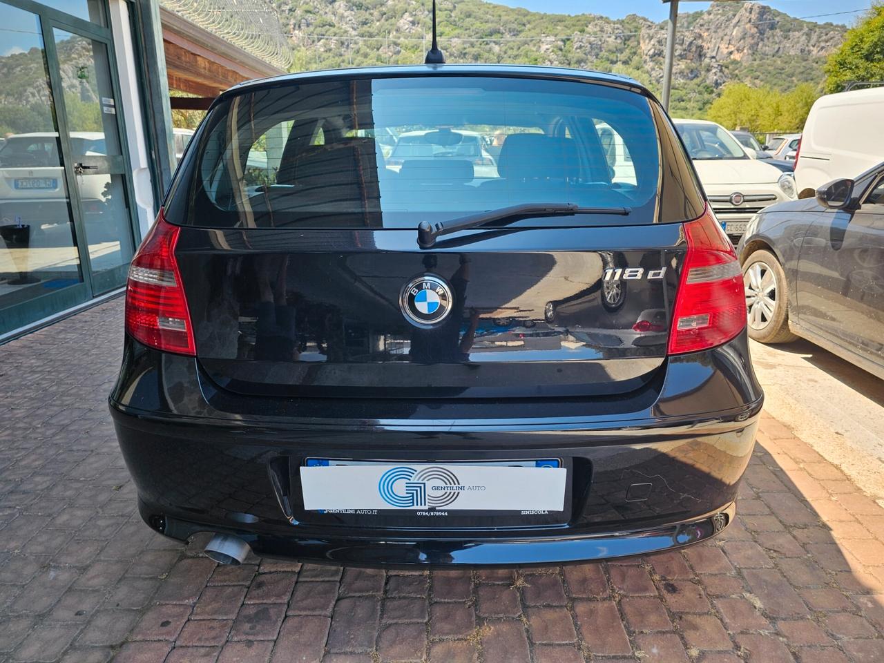 Bmw 118d 5 porte Attiva