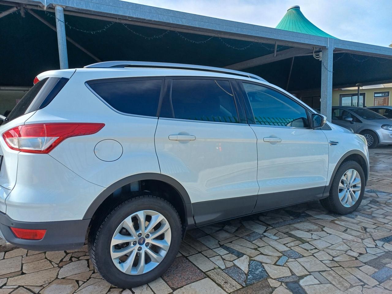 Ford Kuga 2.0 TDCI 180 CV S&S 4WD Powershift Titanium X