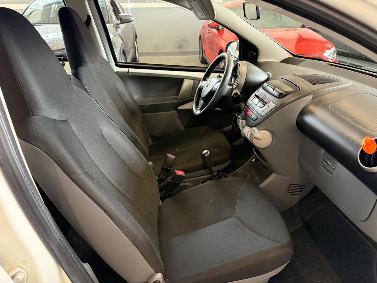 TOYOTA AYGO NEOPATENTATI BENZINA EURO 5