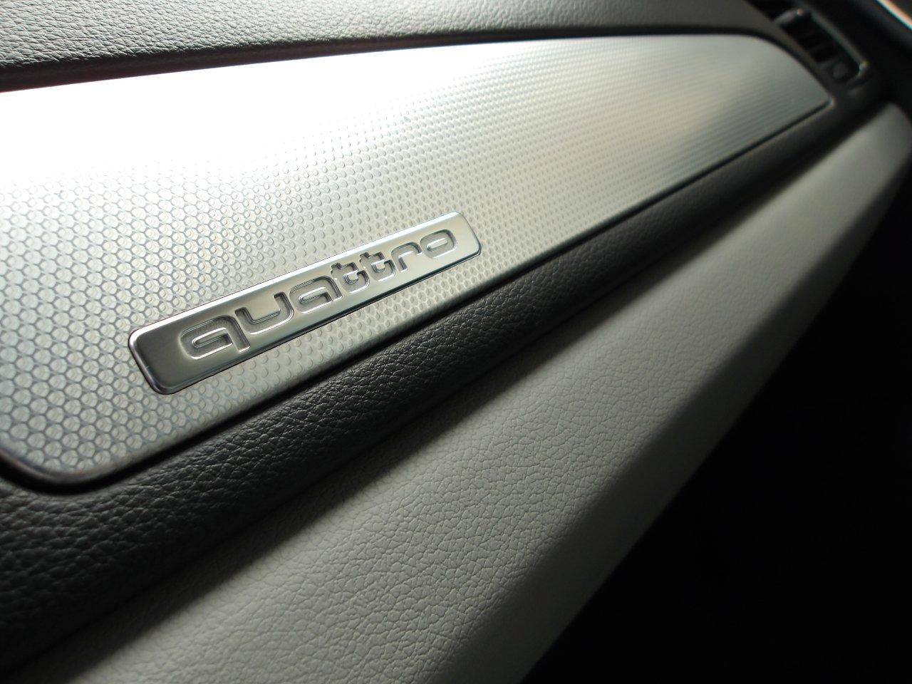 Audi Q3 2.0 tdi quattro 177cv s-tronic