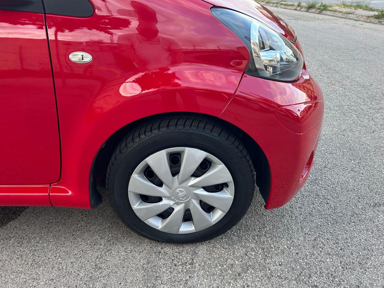 Toyota Aygo 1.0 benzina 68 cv 2012