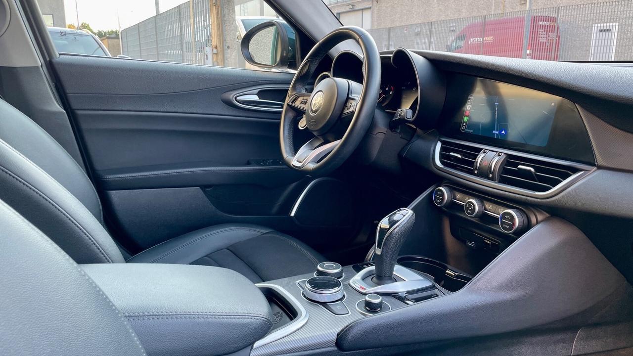 ALFA ROMEO GIULIA 2.2 TURBODIESEL SPRINT 190CV - FULL LED, PELLE, CAR PLAY