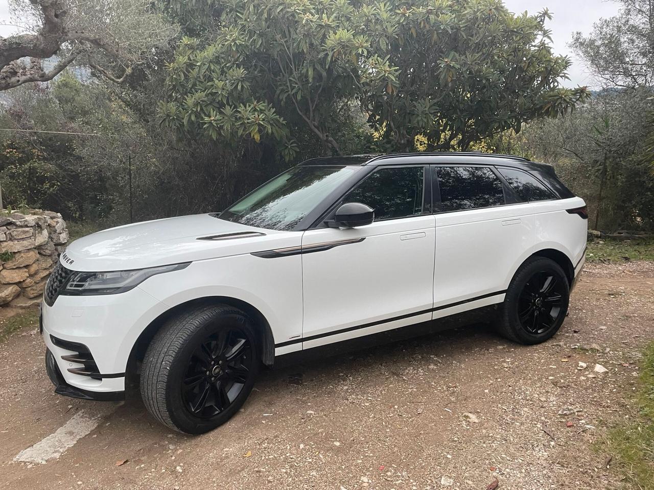 Land Rover Range Rover Velar Range Rover Velar 2.0D I4 240 CV R-Dynamic HSE