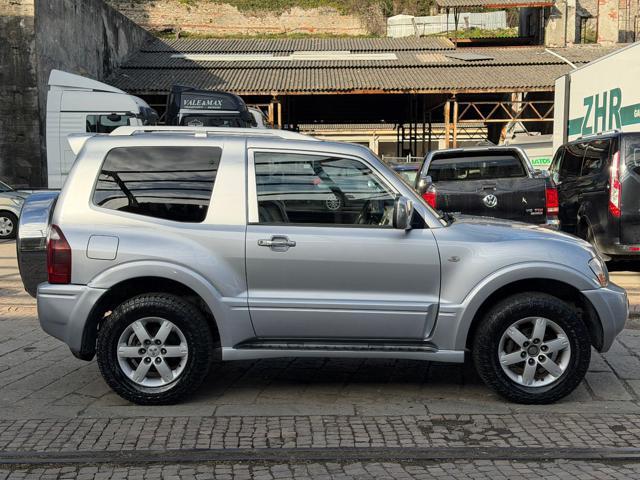 MITSUBISHI Pajero 3.2 16V DI-D 3p. aut. Intense