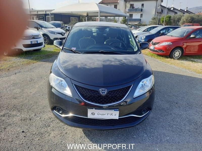 Lancia Ypsilon 1.2 69 CV 5 porte Gold