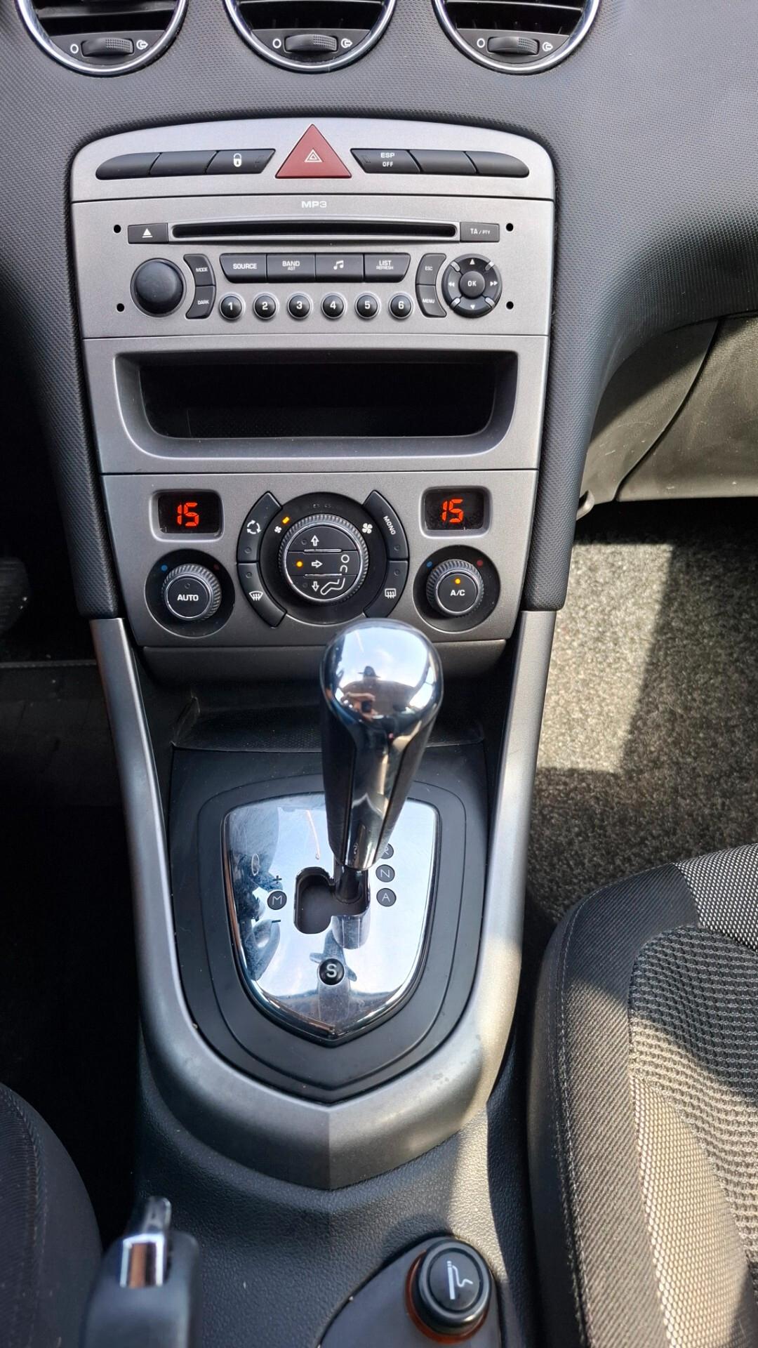 Peugeot 308 1.6 HDi 110CV 5p. 2-Tronic Premium-Automatica-Gancio Traino