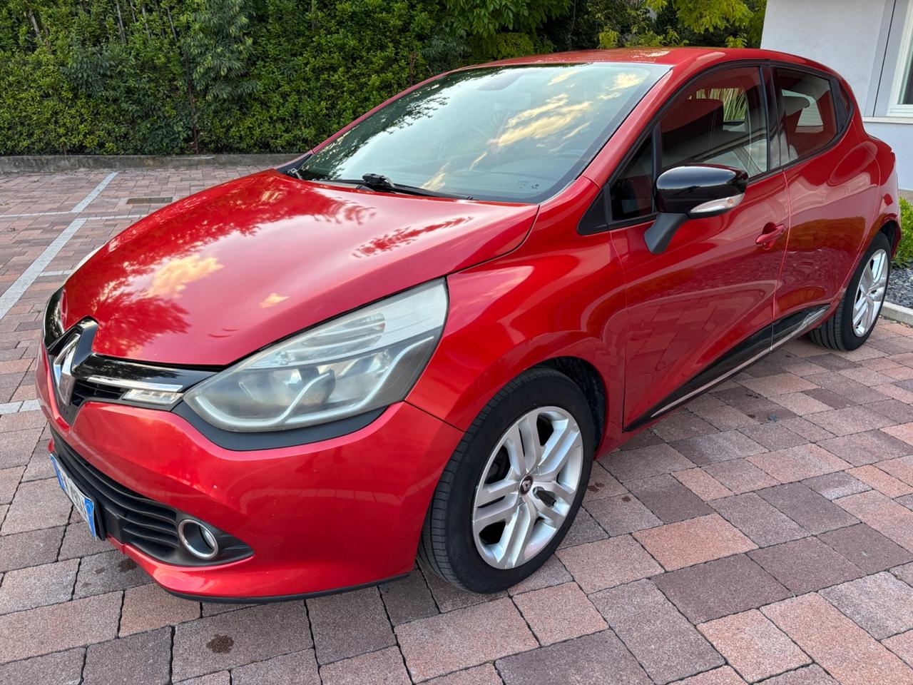 Renault Clio 1.5 dCi (CAMBIO AUTOMATICO)