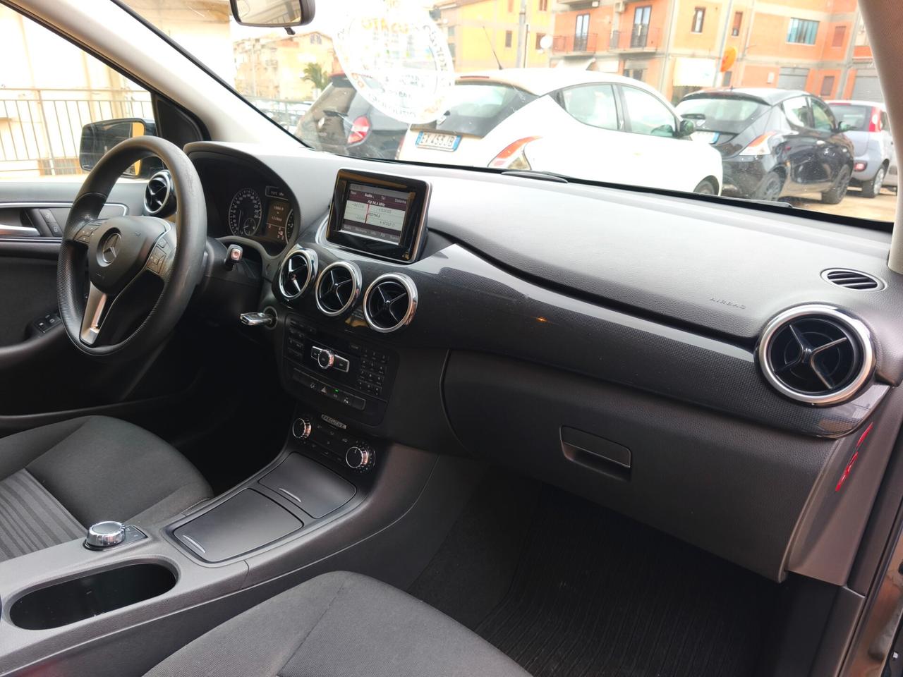 Mercedes-Benz B 180 cdi POCHI KM PROMO COMPRESO PASSAGGIO