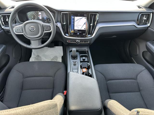 VOLVO V60 B4 (d) Geartronic Momentum Business