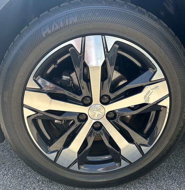 PEUGEOT 3008 BlueHDi 130 S&S EAT8 Allure