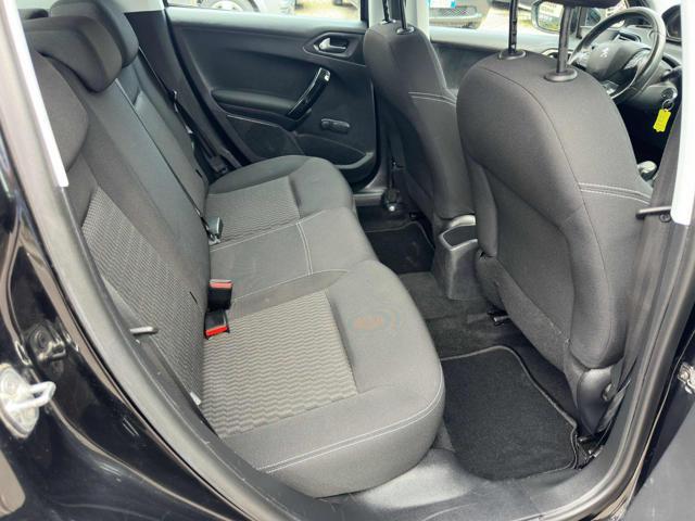 PEUGEOT 208 1° serie PureTech 82 5 porte Allure