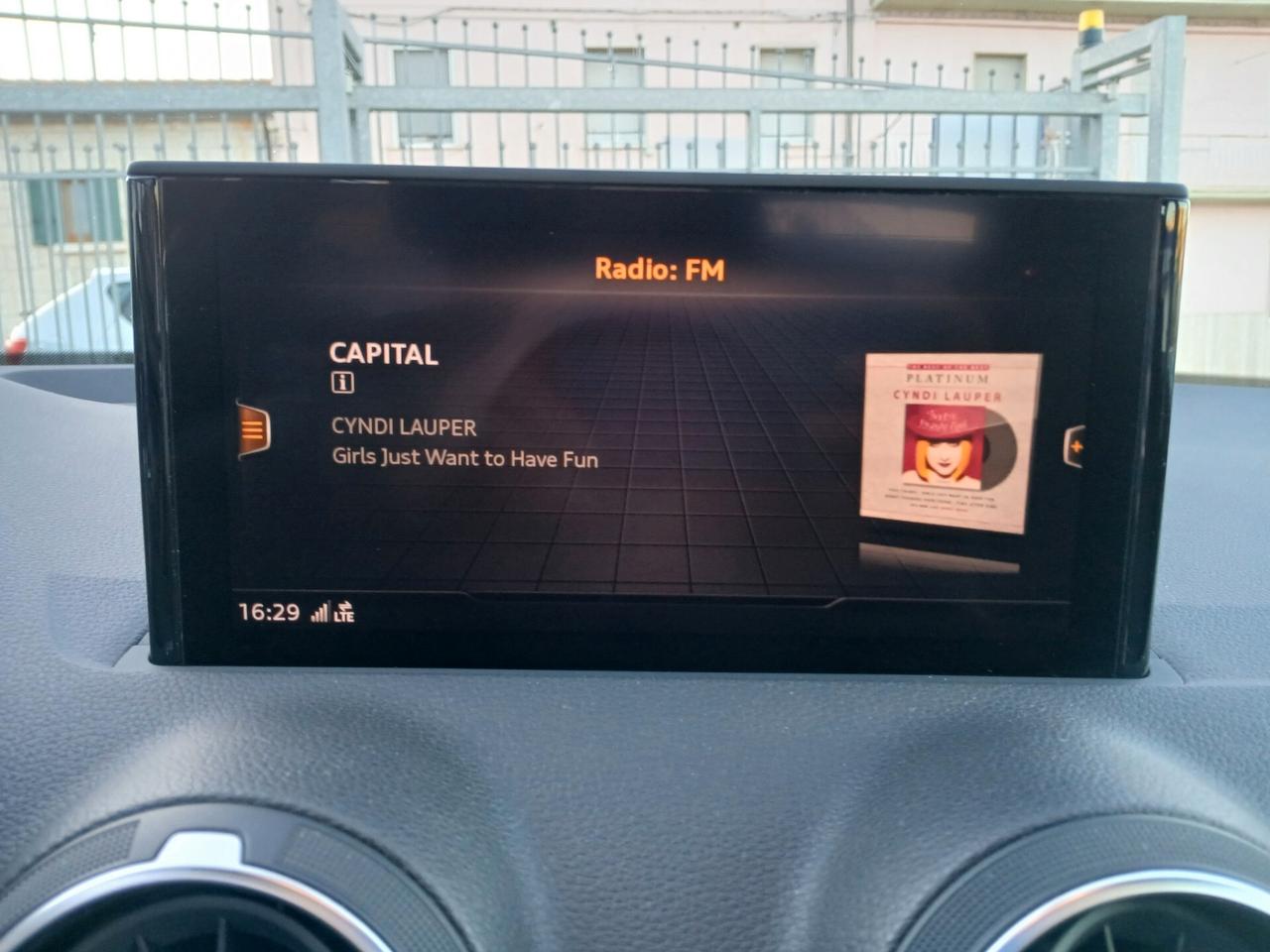 Audi Q2 TFSI 110CV BENZ 2022 ADVANCED