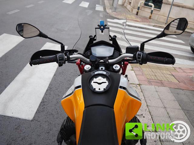 MOTO GUZZI V85 TT + Tris Valigie Alluminio+