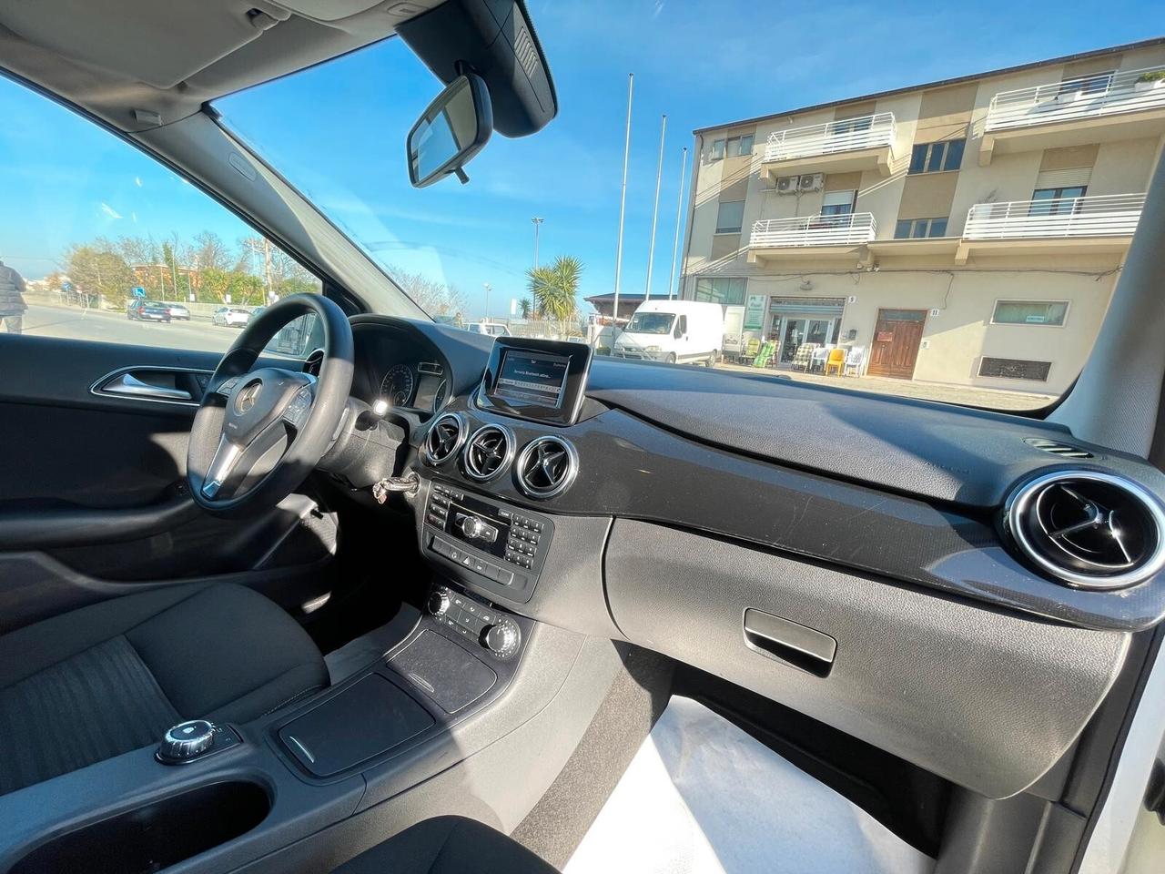 Mercedes-benz B 180 d Automatic Premium