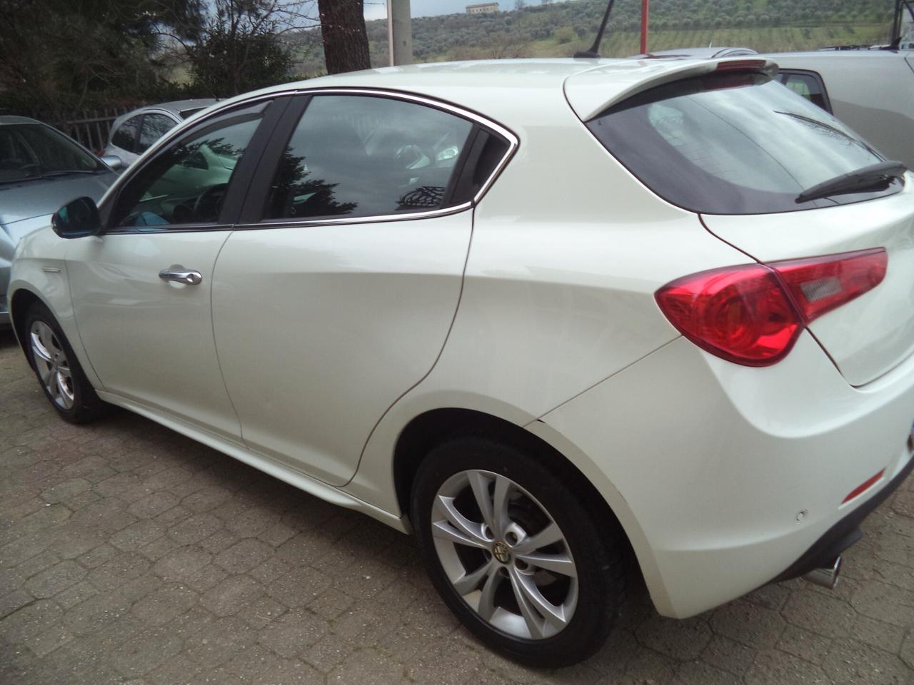 Alfa Romeo Giulietta 2.0 JTDm-2 140 CV Exclusive