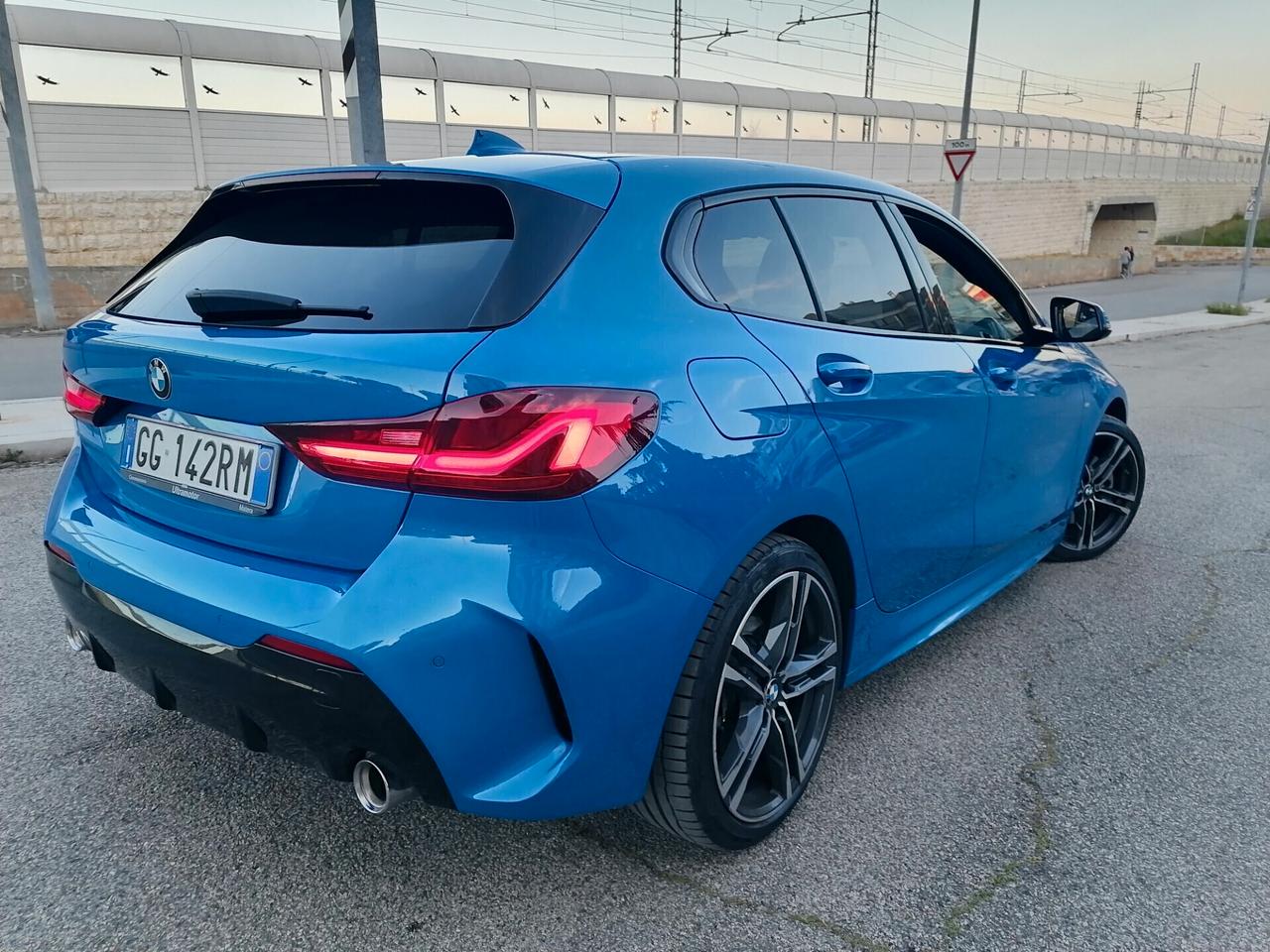 Bmw 118d 150CV M SPORT FULL *KM CERTIFICATI* 2021