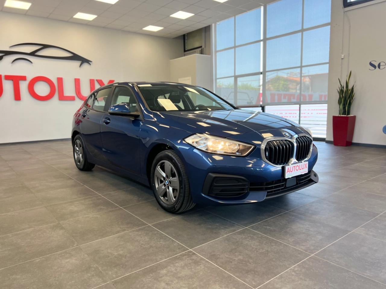 Bmw 118 118d 5p. Business Advantage