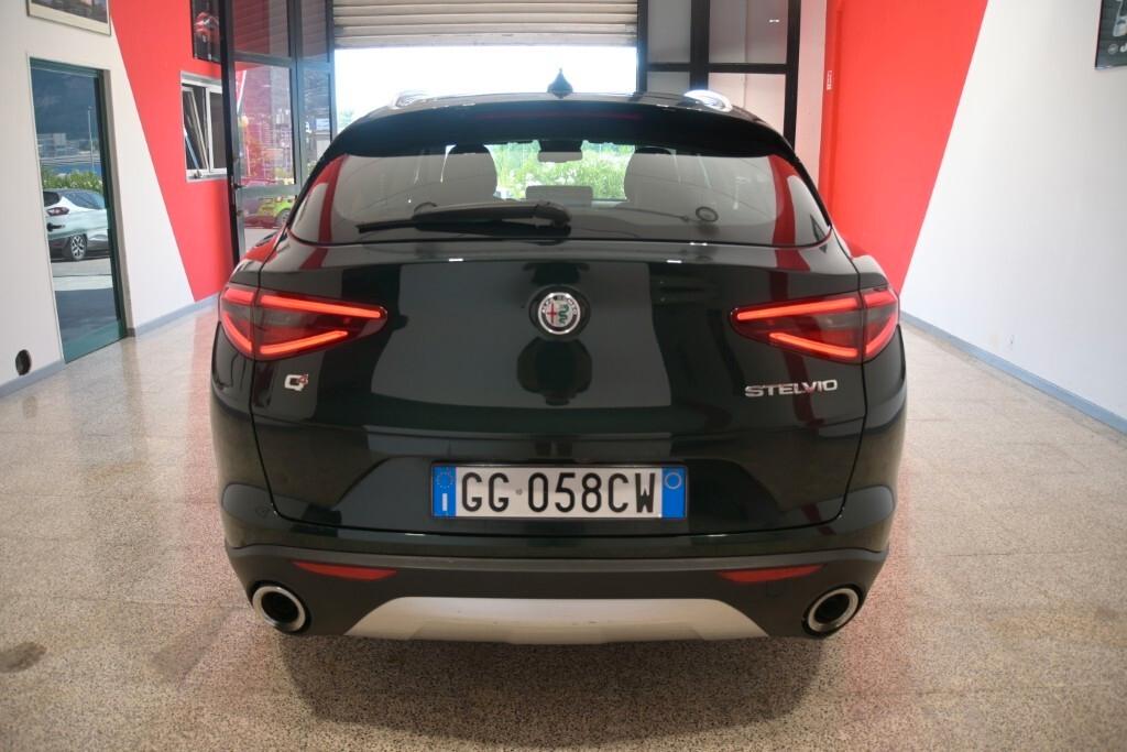 Alfa Romeo Stelvio 2.2 Turbodiesel 190 CV AT8 Q4 Business