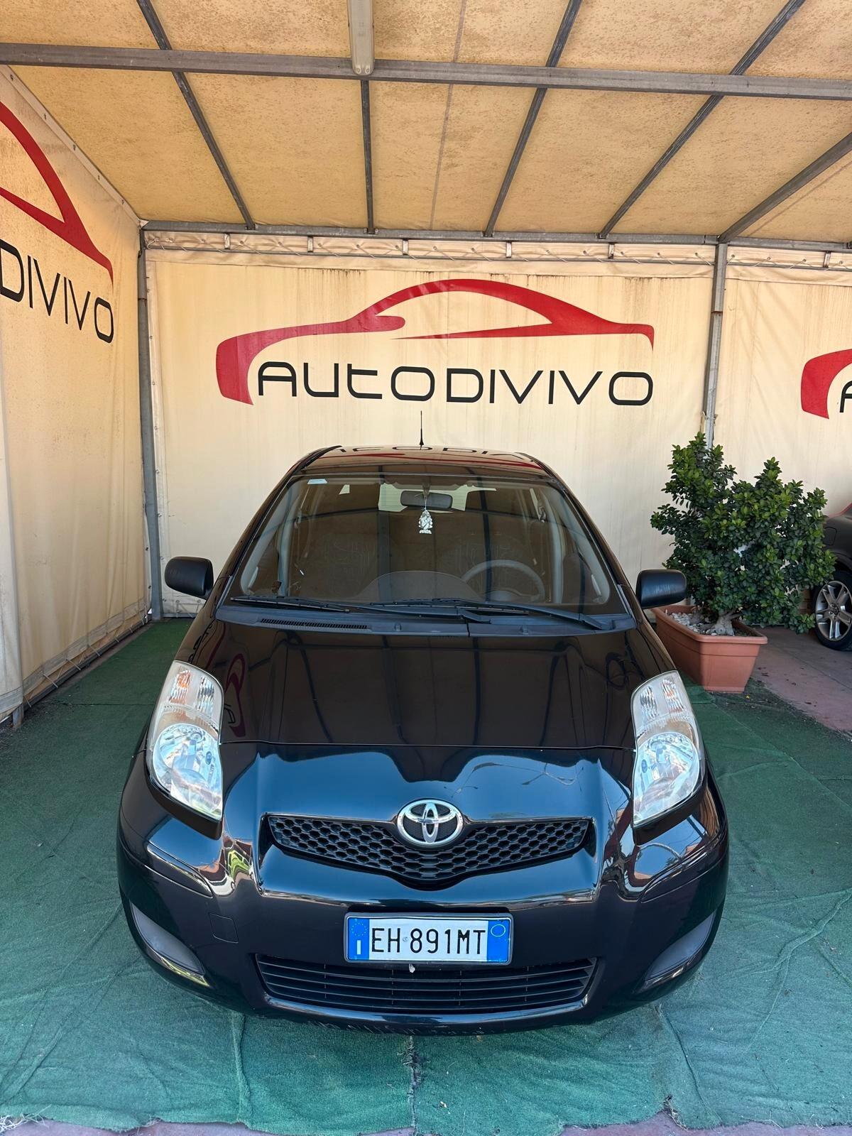 Toyota Yaris 1.4 D-4D DPF 5 porte Now