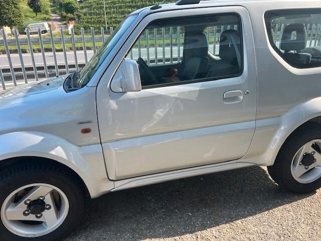 Suzuki Jimny 1.3i 16V cat 4WD JLX